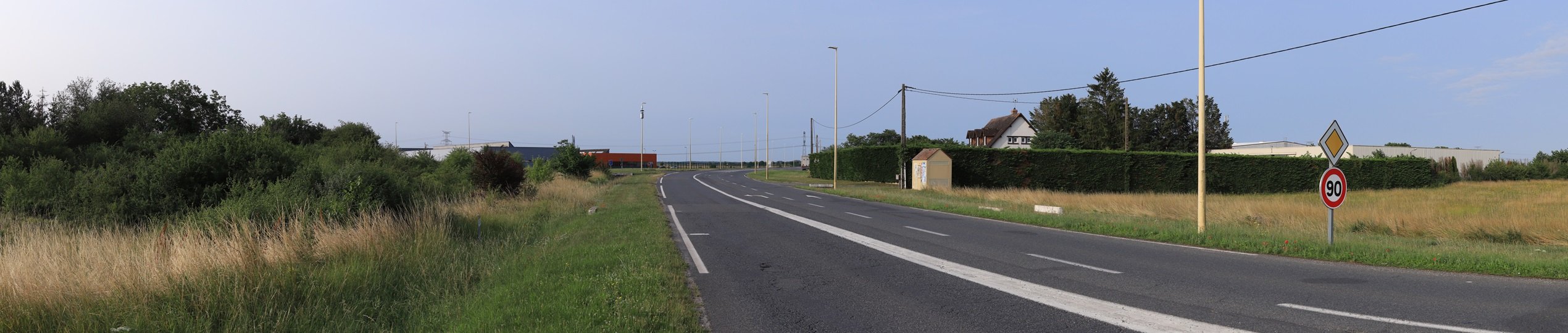 Projection: Cylindrical (1)
FOV: 360 x 28
Ev: 14,26